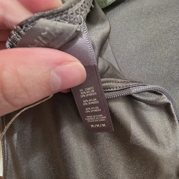 Skims Metallic Gray Sleeveless Catsuit - Picture 5 of 6